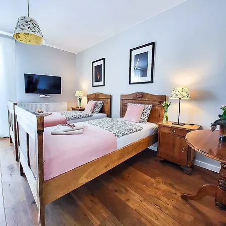 Stajnia Nela. Apartman Miastko